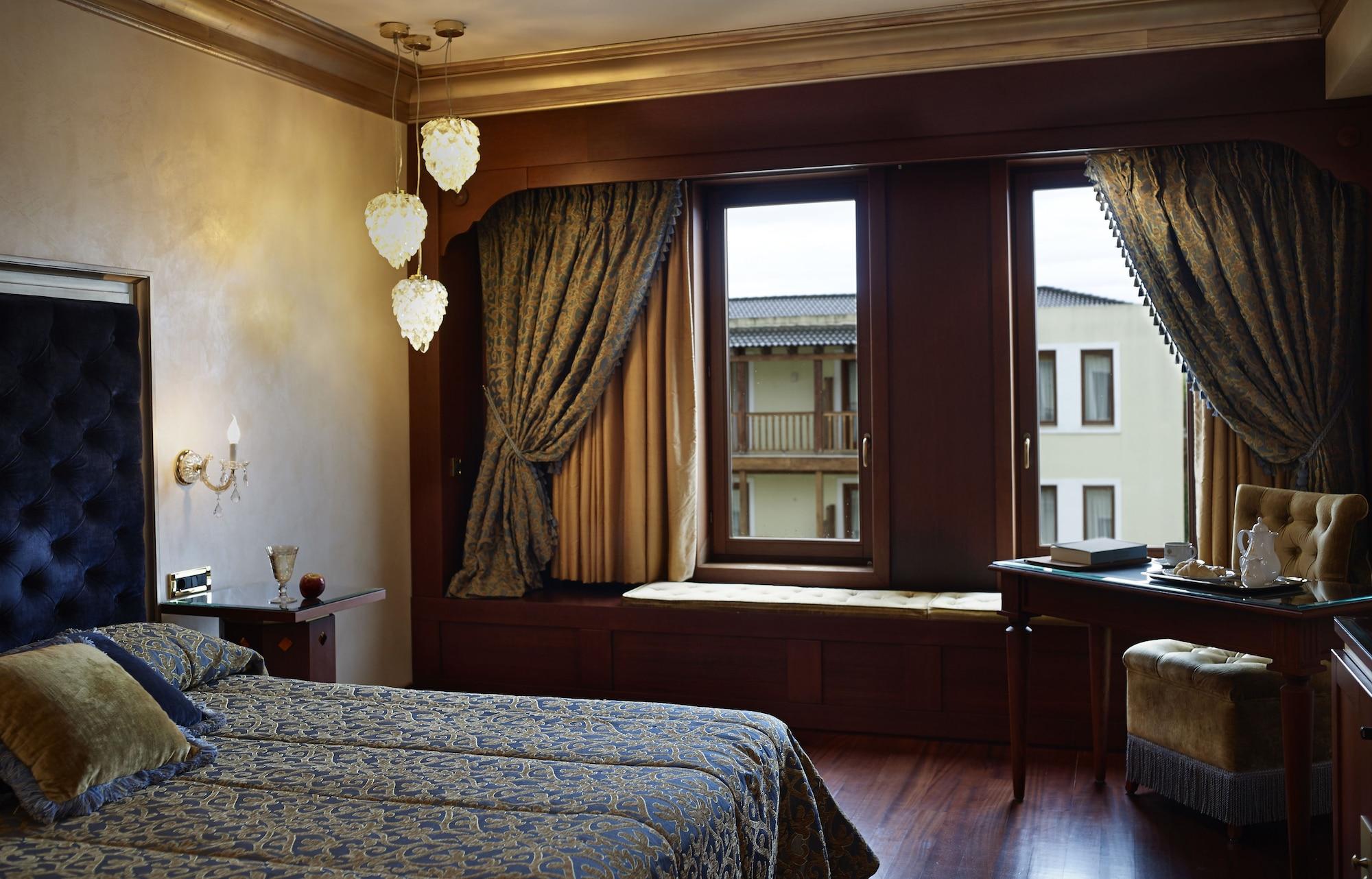 Grand Serai Congress And Spa Ioannina Eksteriør billede A room at the hotel