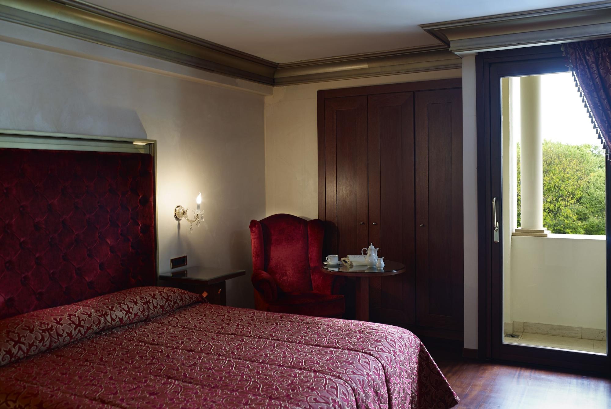 Grand Serai Congress And Spa Ioannina Eksteriør billede A room at the hotel