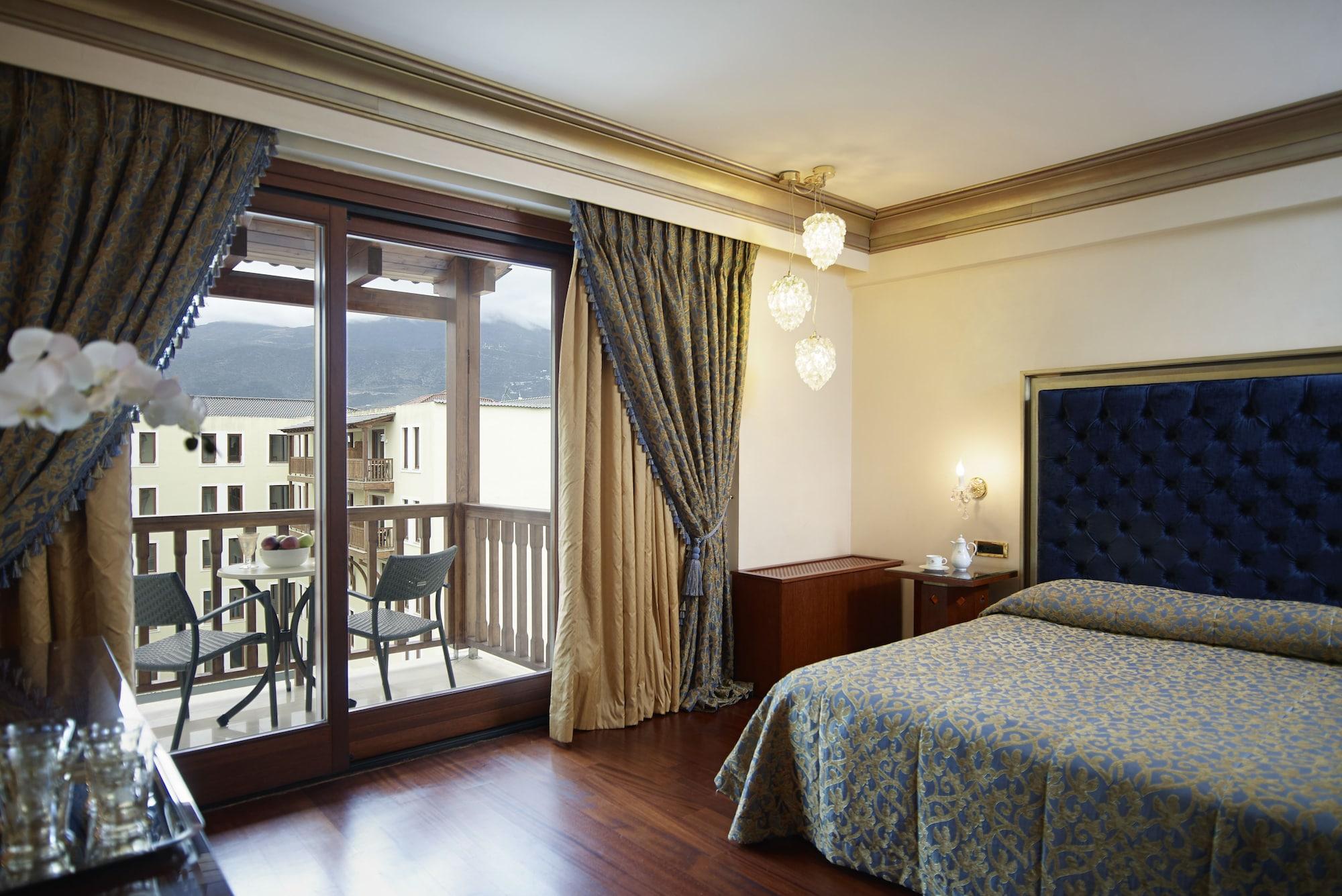 Grand Serai Congress And Spa Ioannina Eksteriør billede A room at the hotel