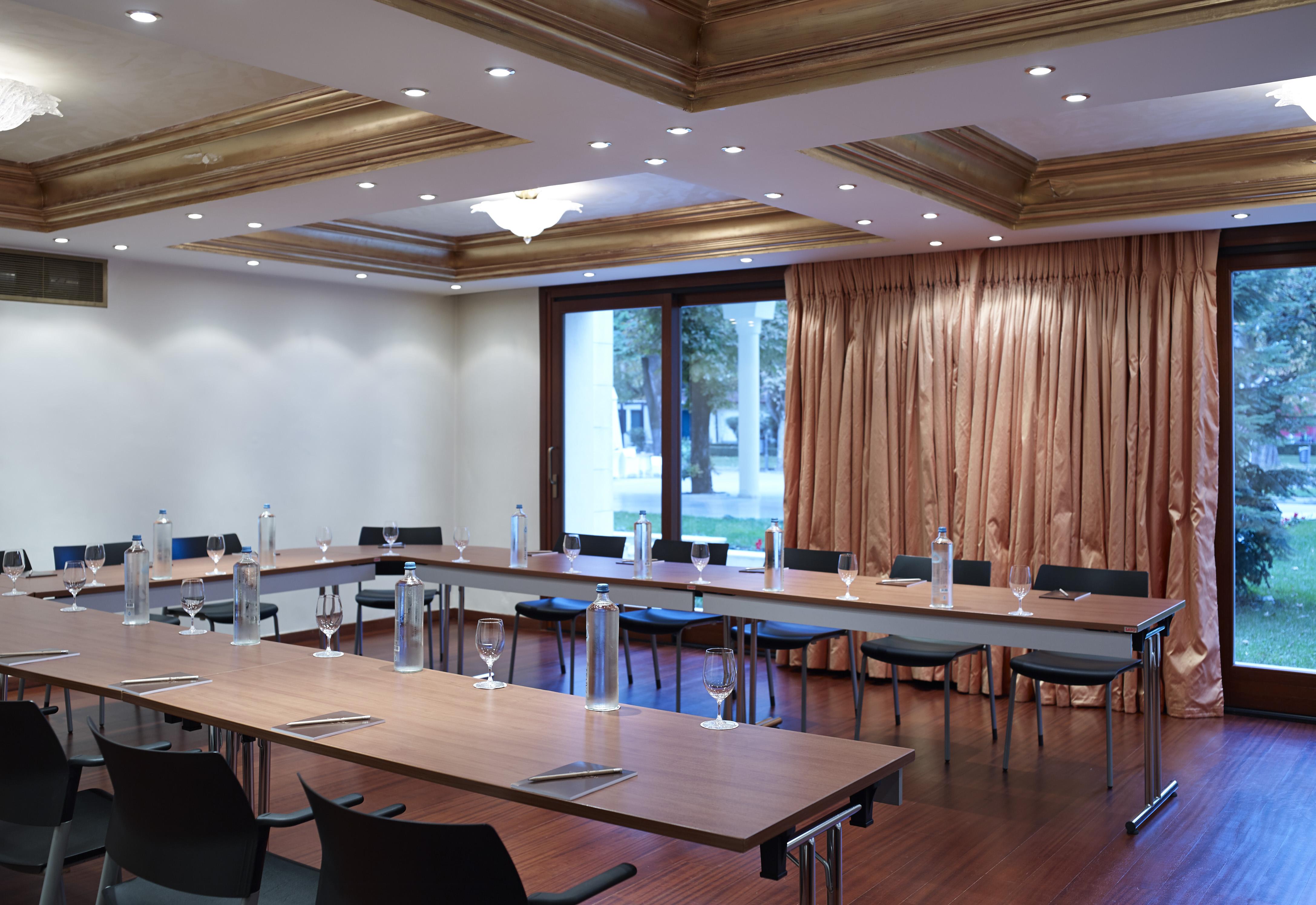 Grand Serai Congress And Spa Ioannina Eksteriør billede Meeting room